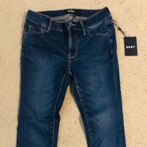 DKNY Women's Skinny Jeans - Indigo
